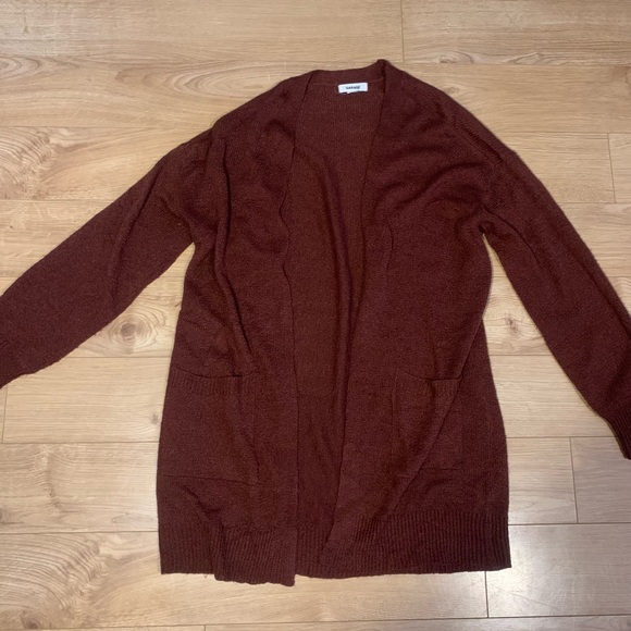 Red cardigan - Picture 1 of 2